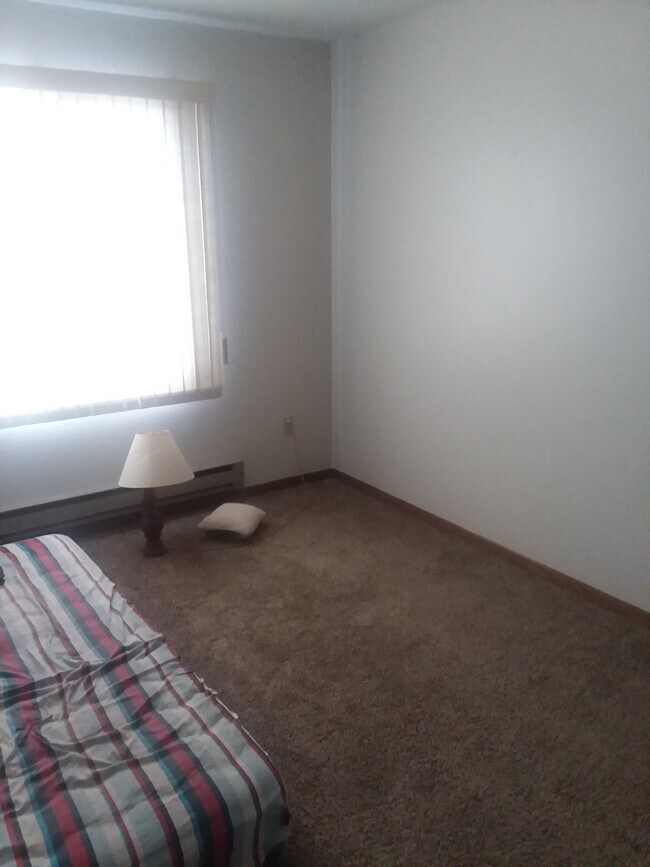 THIS IS YOUR ROOM - 1103 14th Ave N
