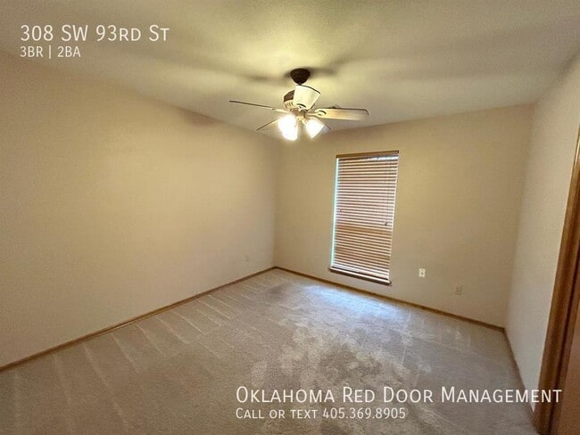 Foto del edificio - 308 SW 93rd St