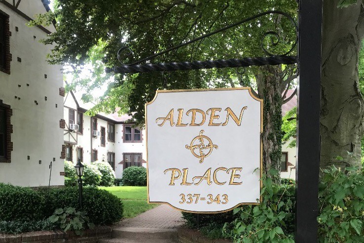 Foto principal - 343 Alden Ave