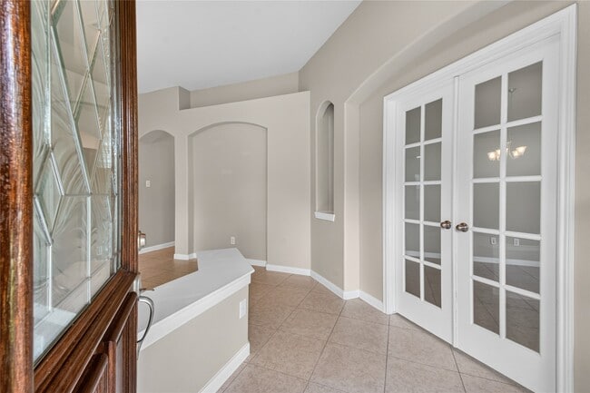 Building Photo - 18154 Williams Elm Dr