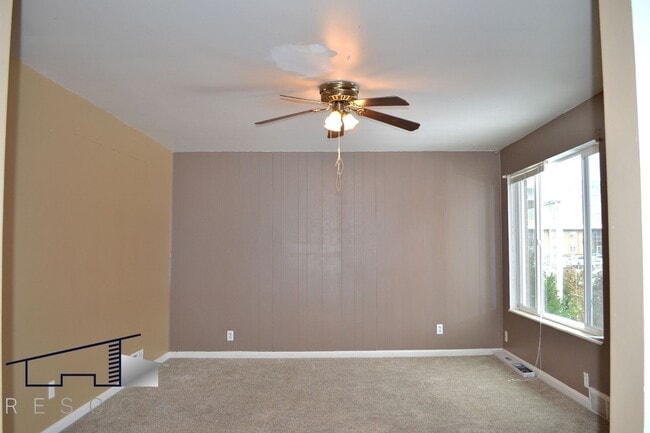 Foto del edificio - 3725 Quincy Ave