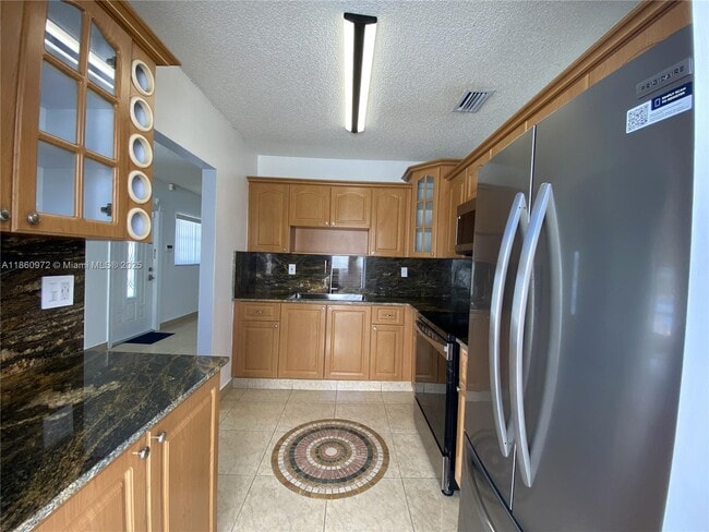 Foto del edificio - 958 W 39th Pl