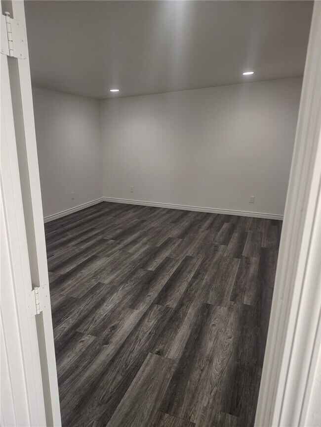 Foto del edificio - 311 W 44th St