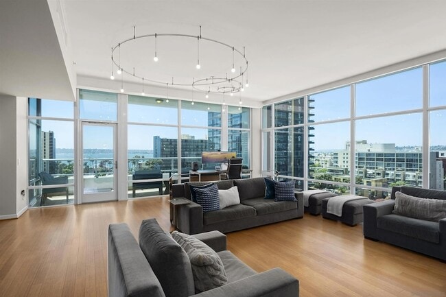 Foto del edificio - 1262 Kettner Blvd