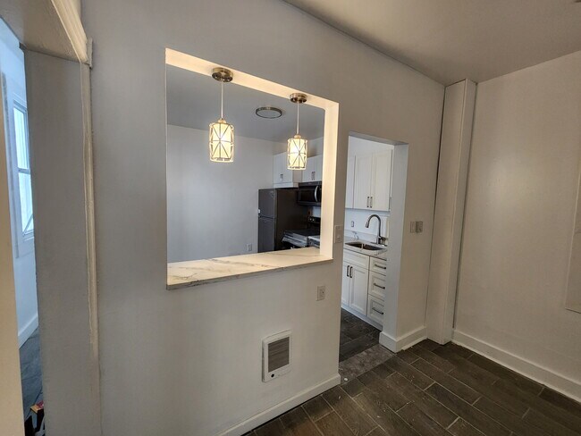 Foto del edificio - 1151 E 4th St