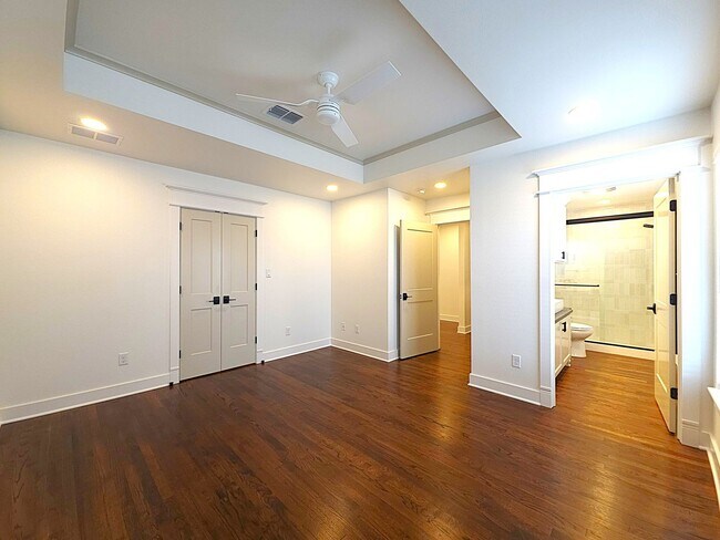 Foto del edificio - Lease this fully remodeled sanctuary – where modern luxury meets timeless East Texas charm!