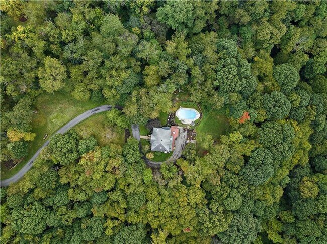 Foto del edificio - 2055 Henry Rd