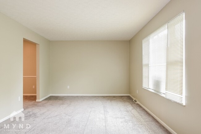 Building Photo - 9649 Shalemar Dr