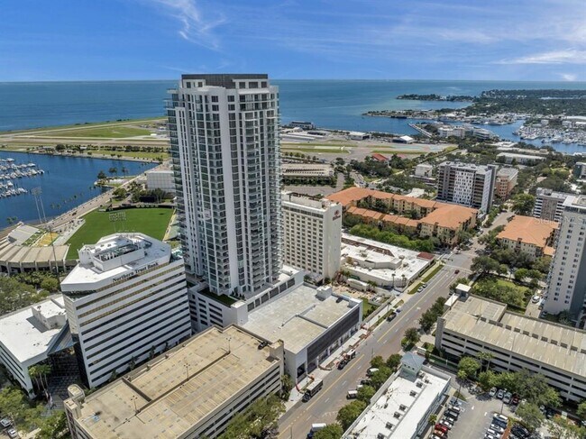 Foto del edificio - 301 1st St S