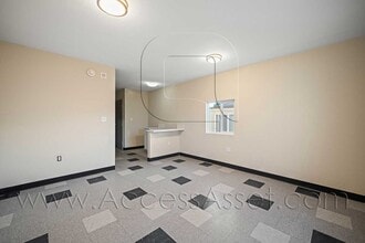 Building Photo - 24099 CA-74