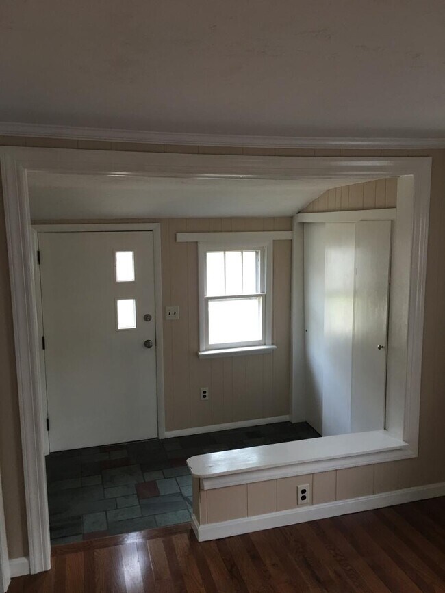 Foto del edificio - 20 Bowman Rd