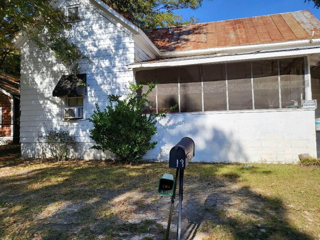 Foto principal - 209 Sawyer St