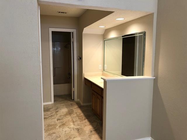 Building Photo - 2836 Shady Brook Dr