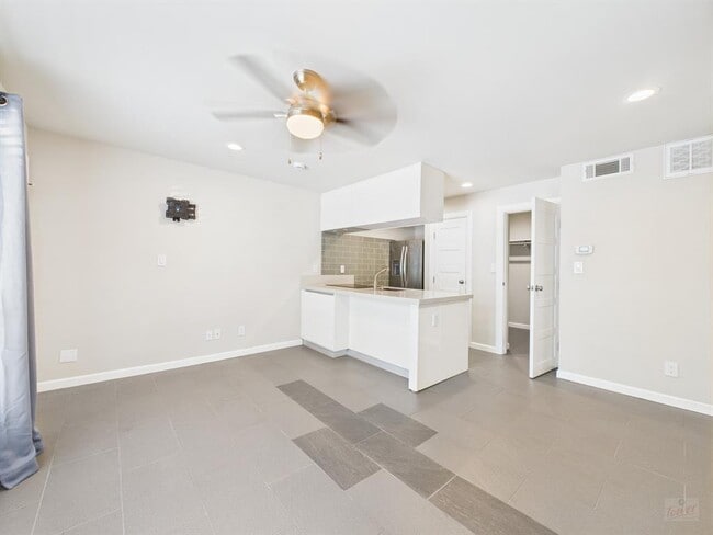 Building Photo - 3110 Red River St