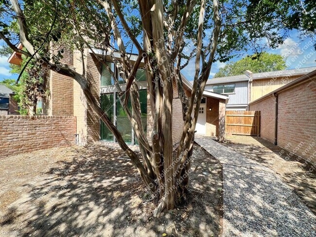 Foto del edificio - 3 br, 2 bath House - 4742 N Cashel Cir