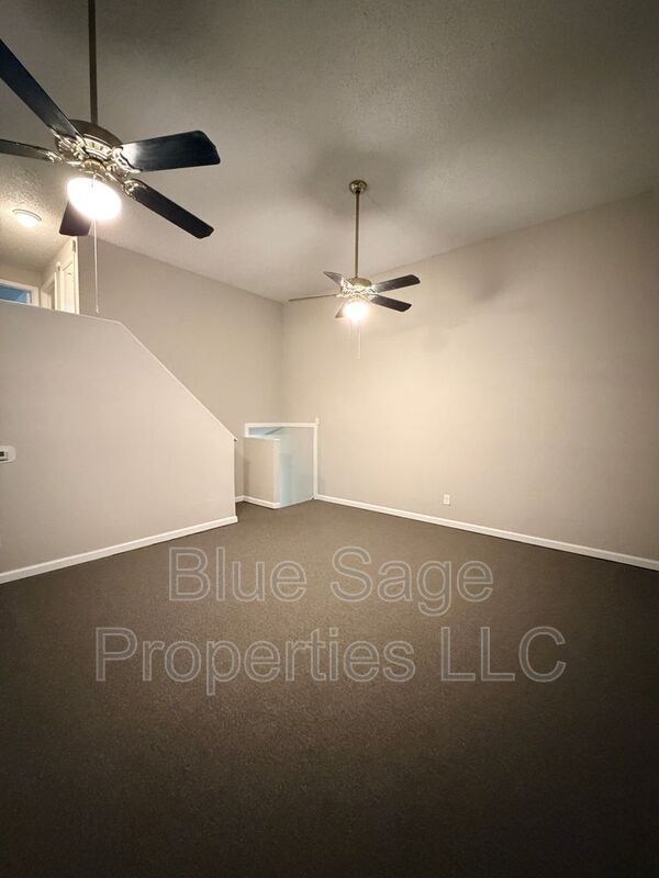 Foto del edificio - 109 Chadwick Ave