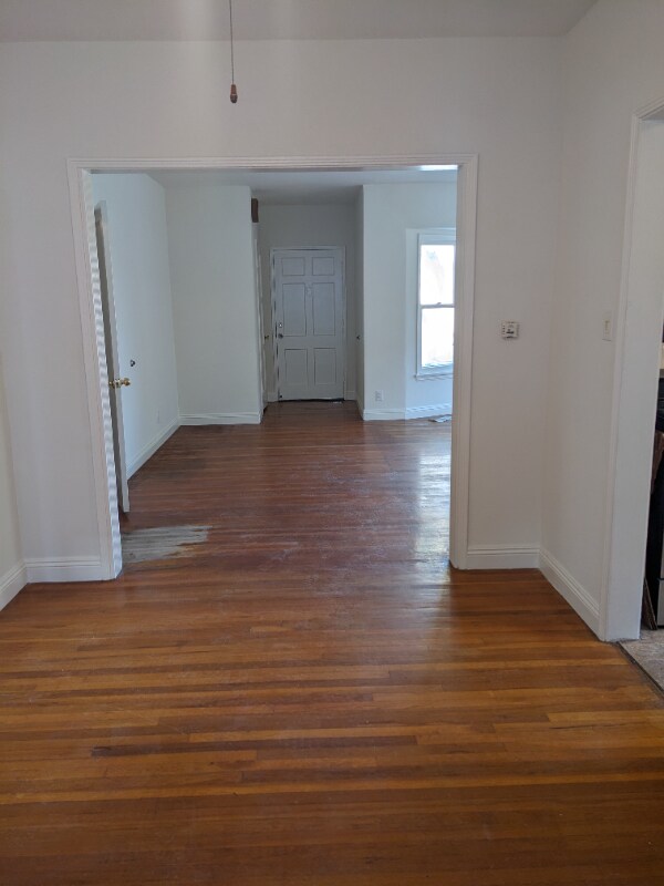 Building Photo - 2100 Thurman Ave.