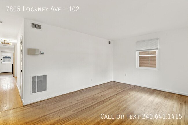 Building Photo - 7805 Lockney Ave
