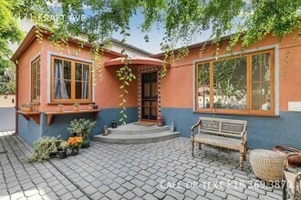 Building Photo - 4171 Kraft Ave