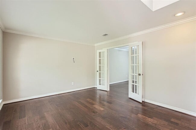 Building Photo - 27 E Stony Bridge Cir