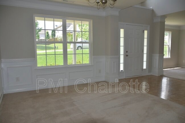 Foto del edificio - 307 Glennallen Rd