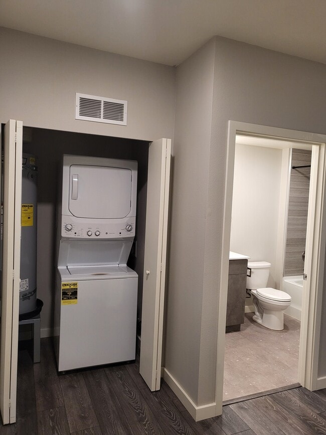 Building Photo - Pacific Ridge Apartments