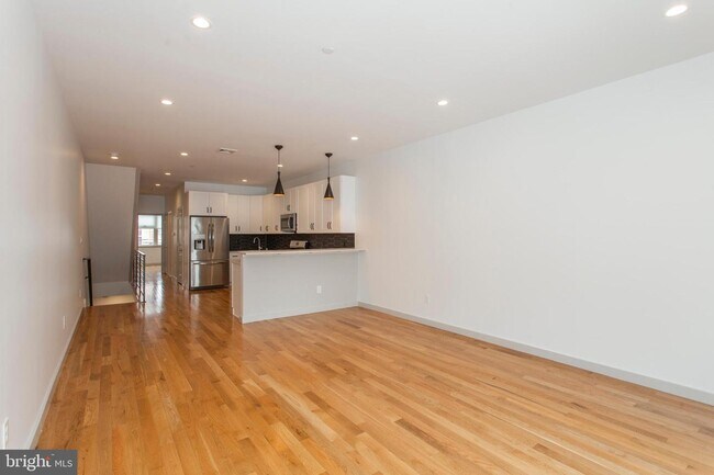 Foto del edificio - 1628 N Marshall St