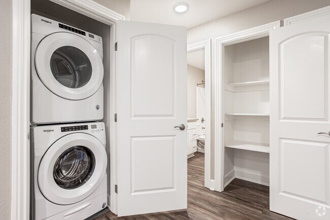 2HAB, 1BA - 800 ft² - Vista Creek Apartments