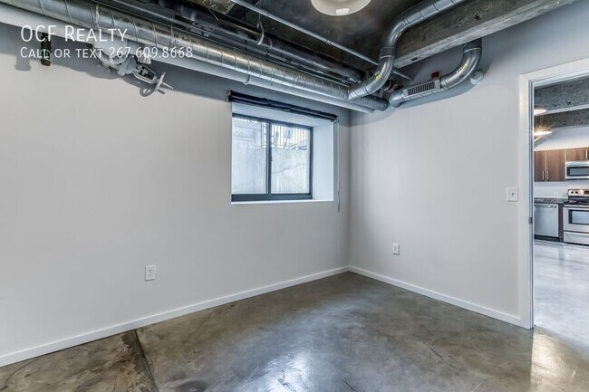 Building Photo - 4800 Brown St