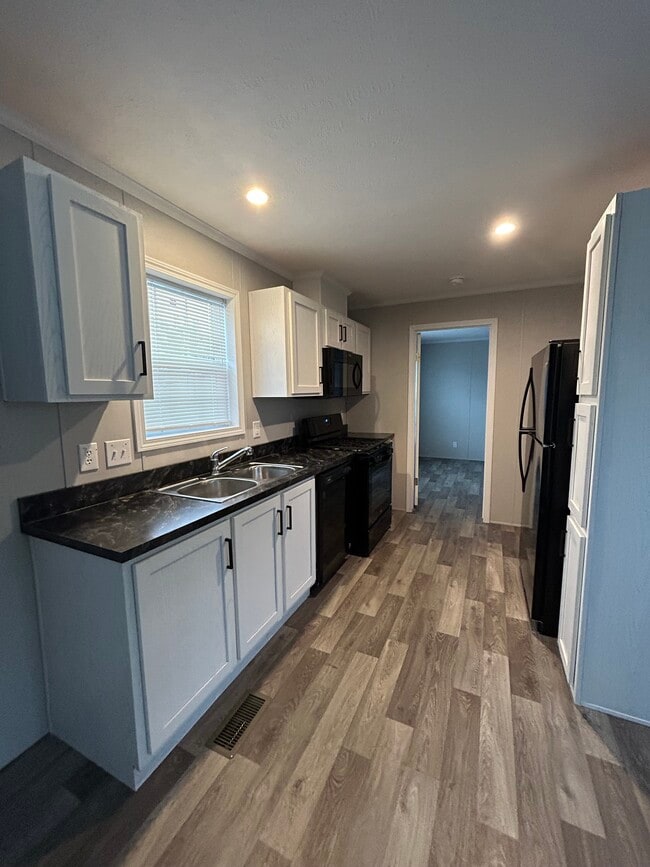 Foto del edificio - 2366 Harbor Dr