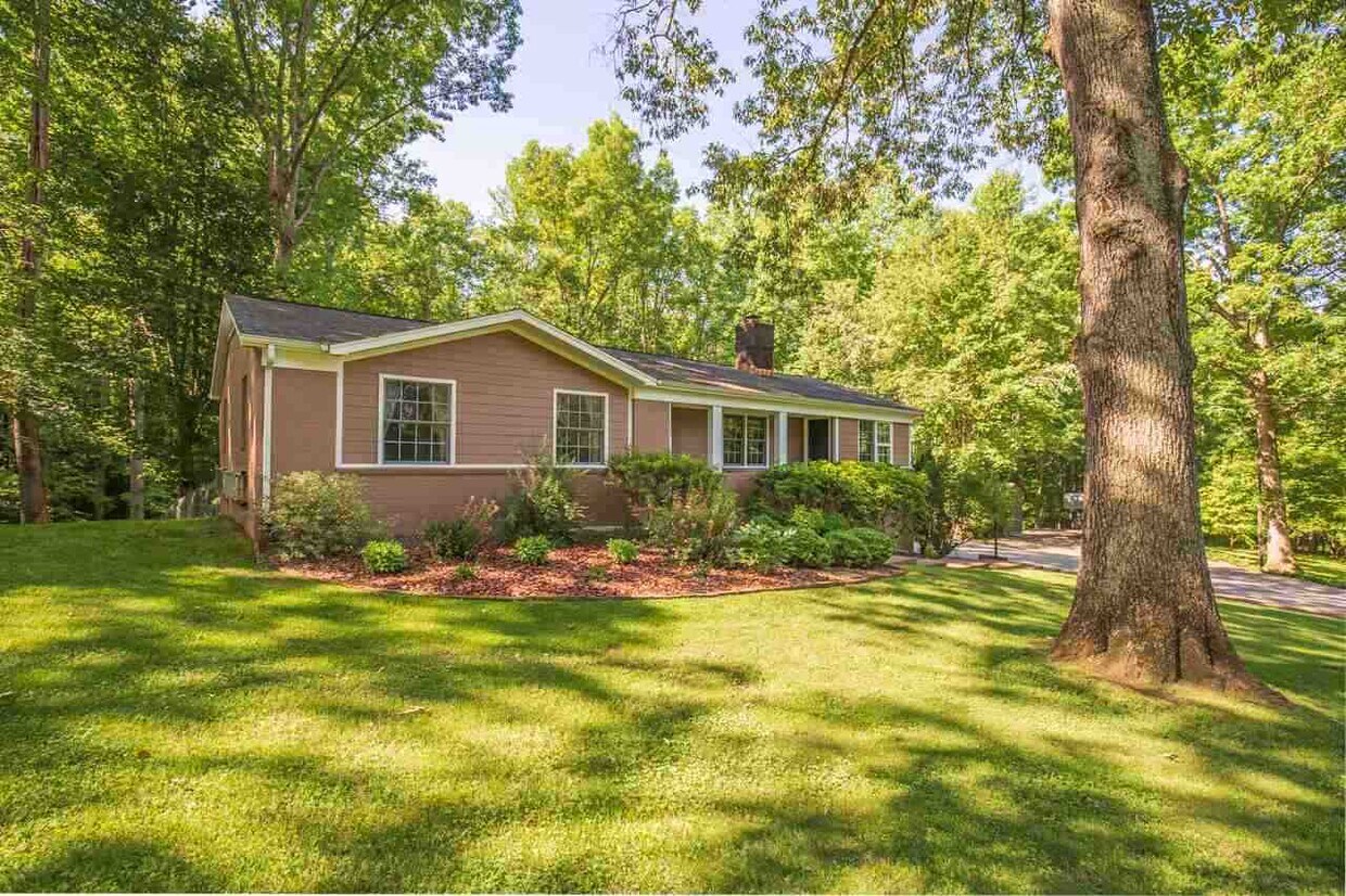 Foto principal - 3337 Preddy Creek Rd