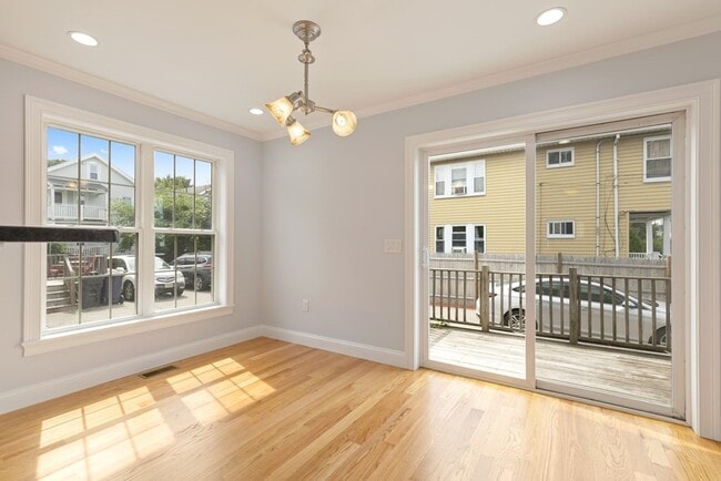 Building Photo - 58 Holton St