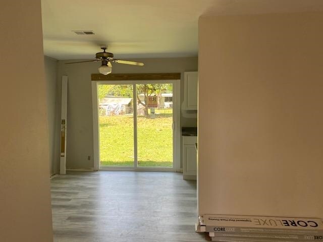 Foto del edificio - 1708 Hall Dr