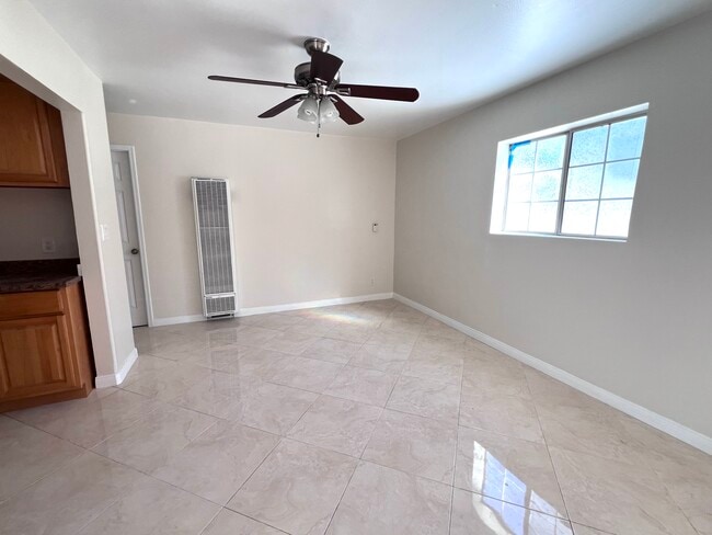 Foto del edificio - 6188 Mesa Ave