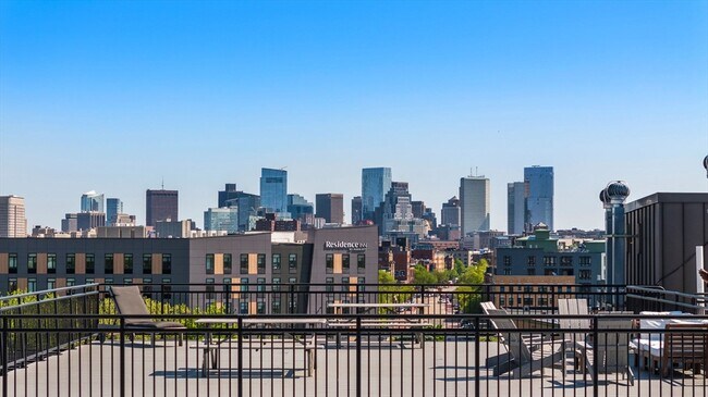 Foto del edificio - 10 Williams St
