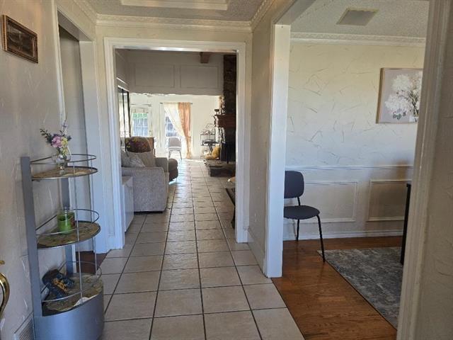 Foto del edificio - 2004 Cherbourg Dr