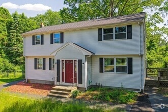 Building Photo - 24 Bows Ln