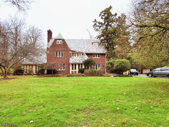 Building Photo - 475 Berkeley Ave