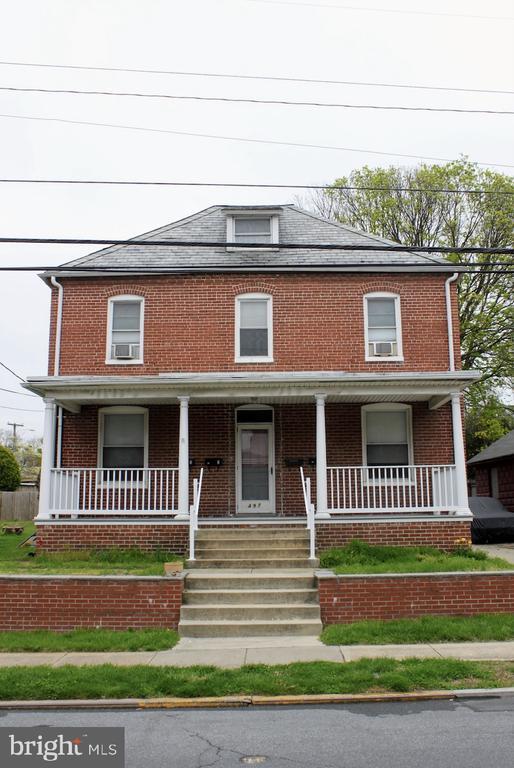 Foto del edificio - 497 E Church St