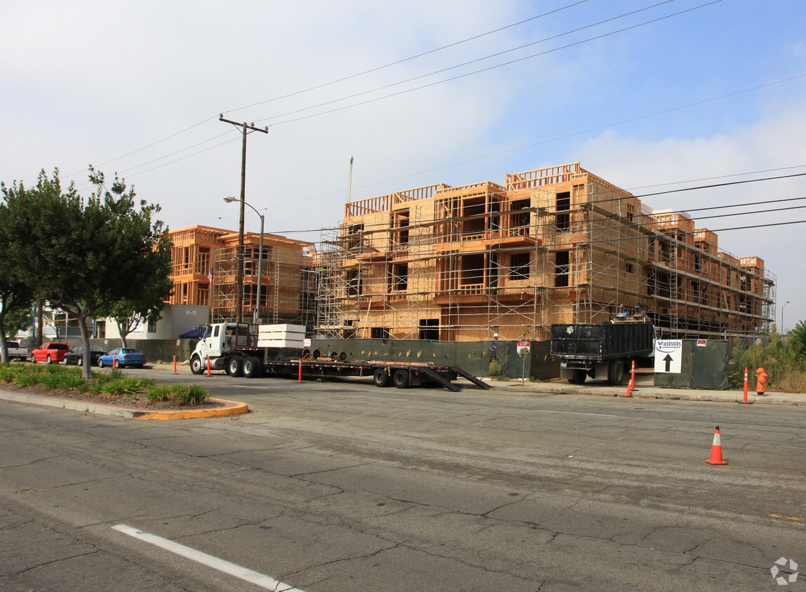 Primary Photo - Arbor Green Apartments