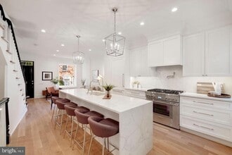 Building Photo - 1421 27th St NW