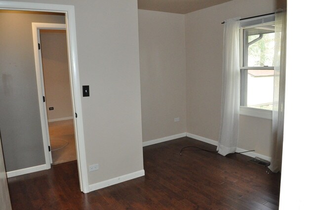 Building Photo - 3966 Blackstone Ave