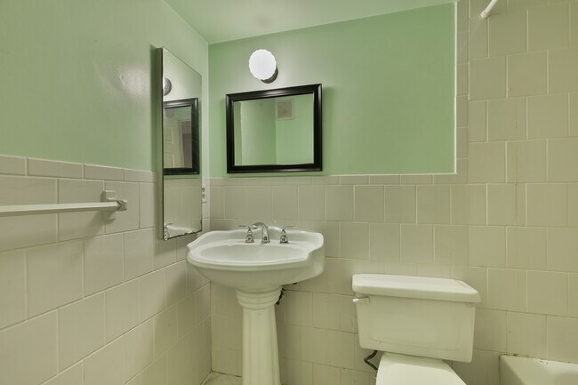 Building Photo - 8386 Brockham Dr