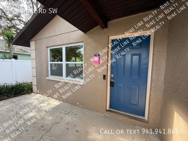 Foto del edificio - 455 Ridge Rd SW