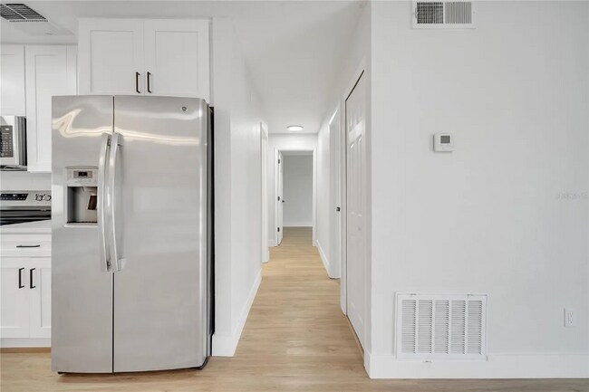 Building Photo - 3084 Anthony Ln