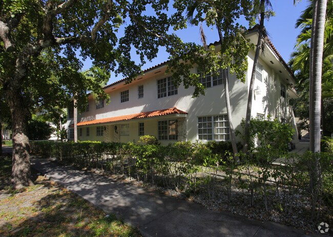 Building Photo - 223 Antilla Ave