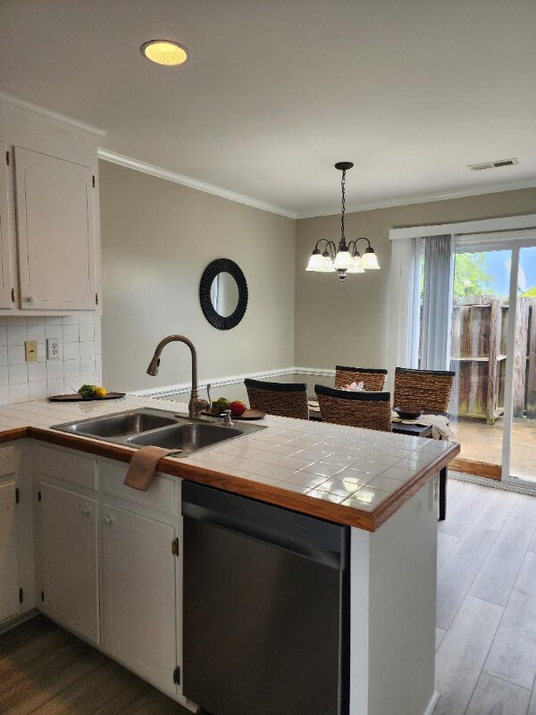 Foto del edificio - 2375 Vineyard Dr