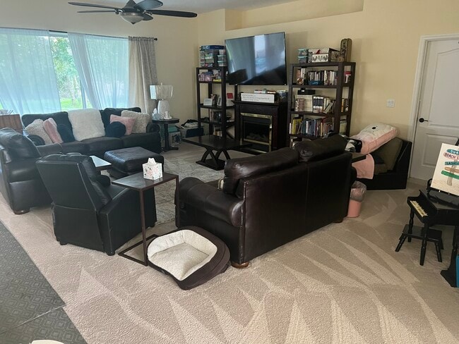 Foto del edificio - 11062 Liberto Rd