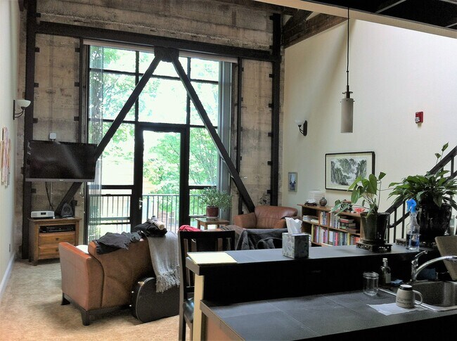 Foto del edificio - 7319 N John Ave