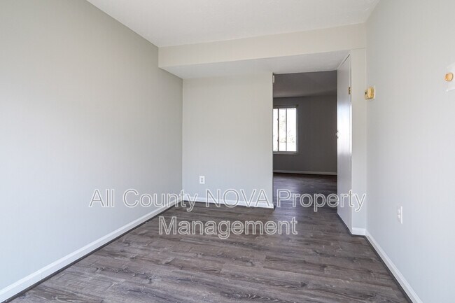 Foto del edificio - 4205 Quigley Ct